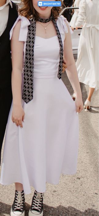 Платье белое, вечерное ( аталас )