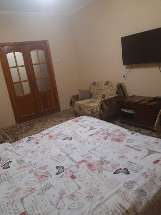 В центре полуторка