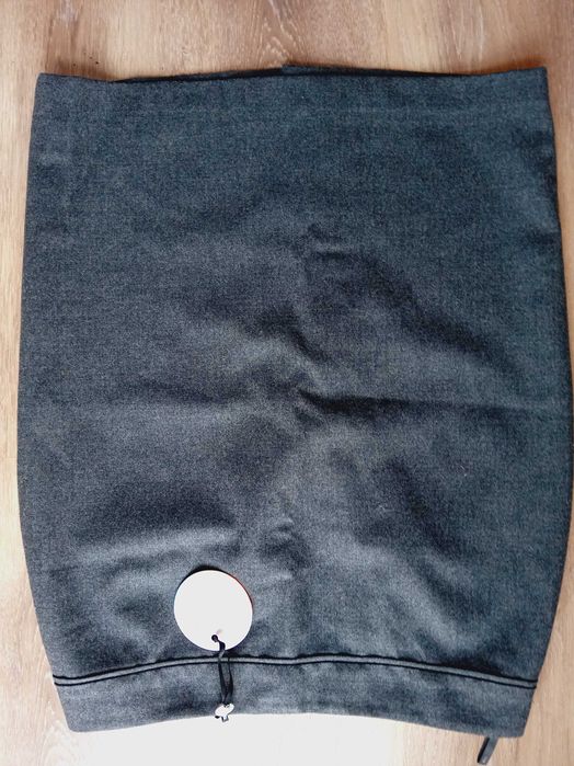 Ted Baker 98% wool пола