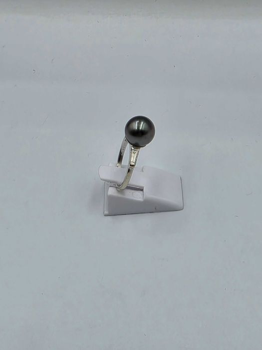 Inel de Aur 18k cu design modern