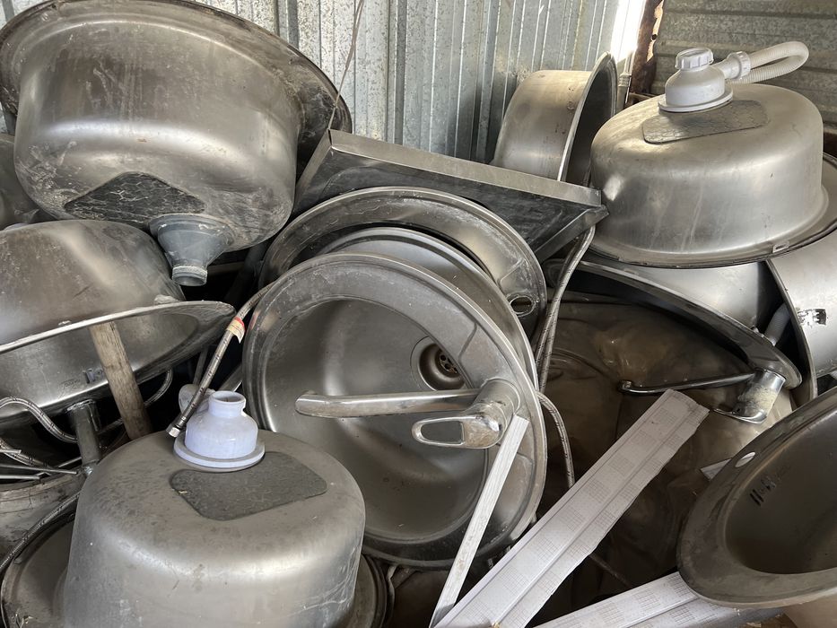 Продам раковины раковину б у