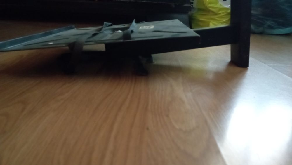 Suport TV de perete pentru TV cu tub