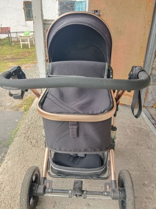 Продам коляску детскую зимняя