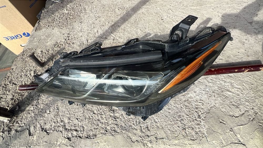 Фара камри 70 американец