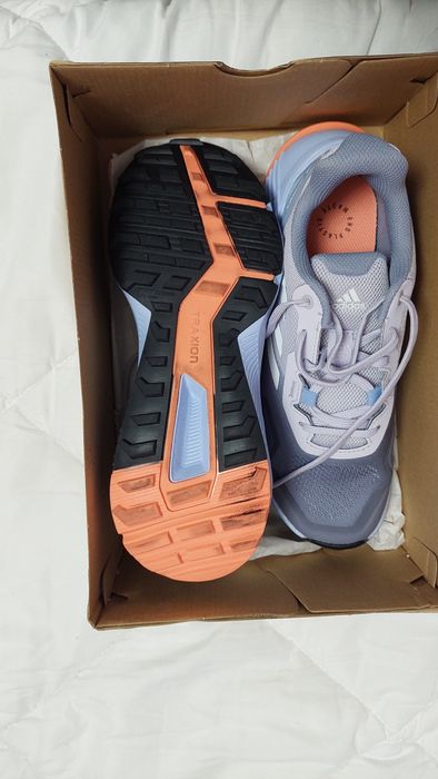 adidasi dama  ADIDAS