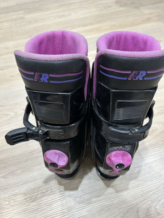 Горнолыжные ботинки