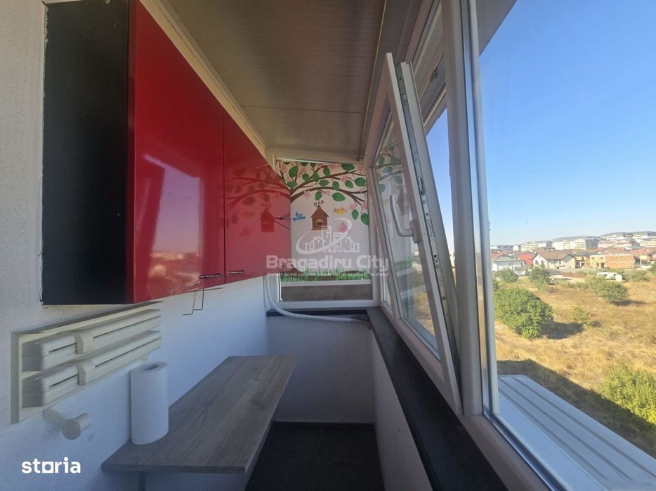 Apartament 2cam et 3/3 cu pod si parcare cadastrata