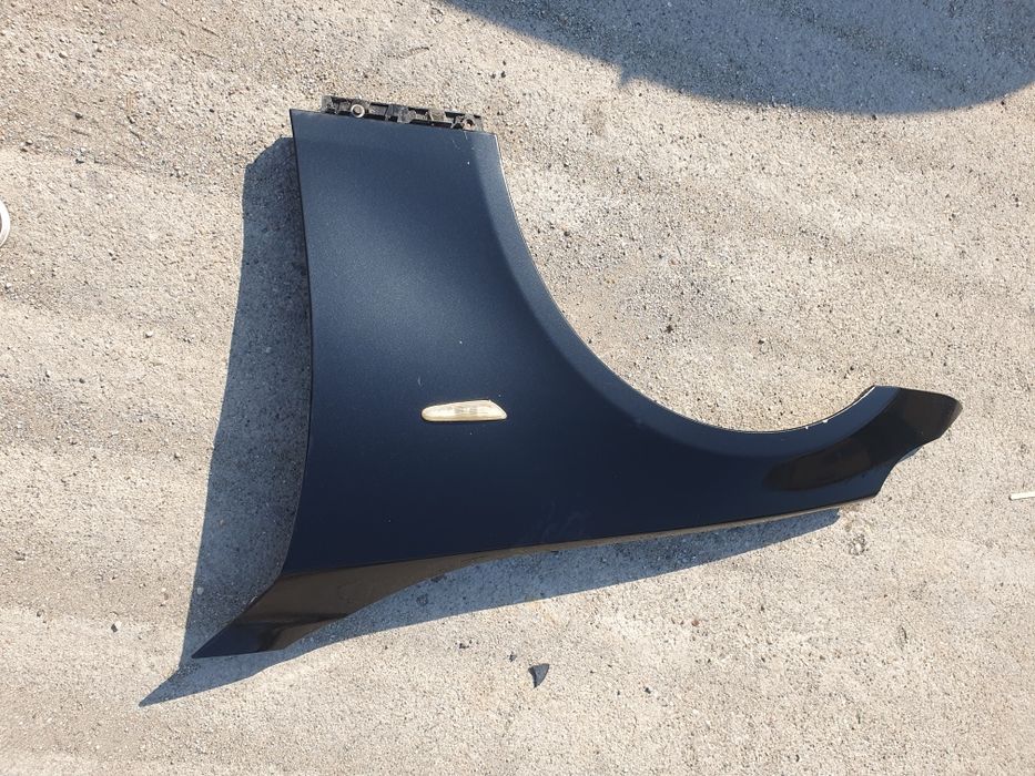 Dezmembrez BMW E60  motor 2.0