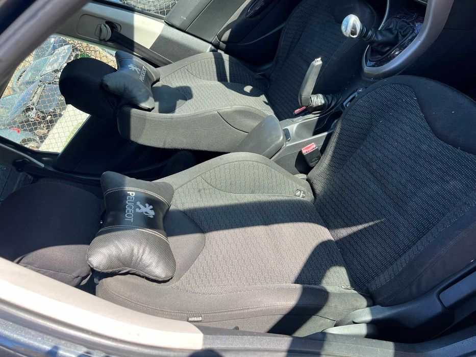 Пежо 308 1.6хди 2008 година