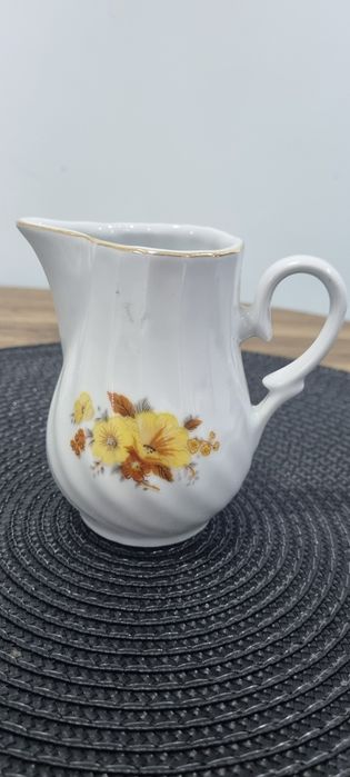 Каничка за мляко в отлично състояние