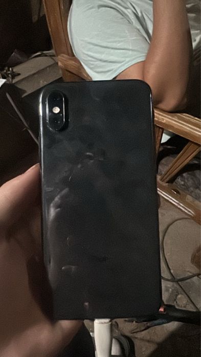 Iphone xs срочно продам 35к