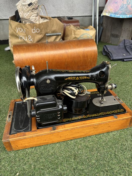 Vand diferite masini de cusut electrice!