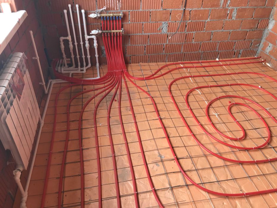 Отоплeние, вoдoснабжение, услуги сaнтеxника