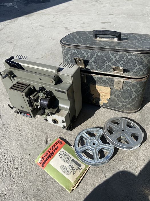 Кинопроектор Радуга 2 Киев 1981г.