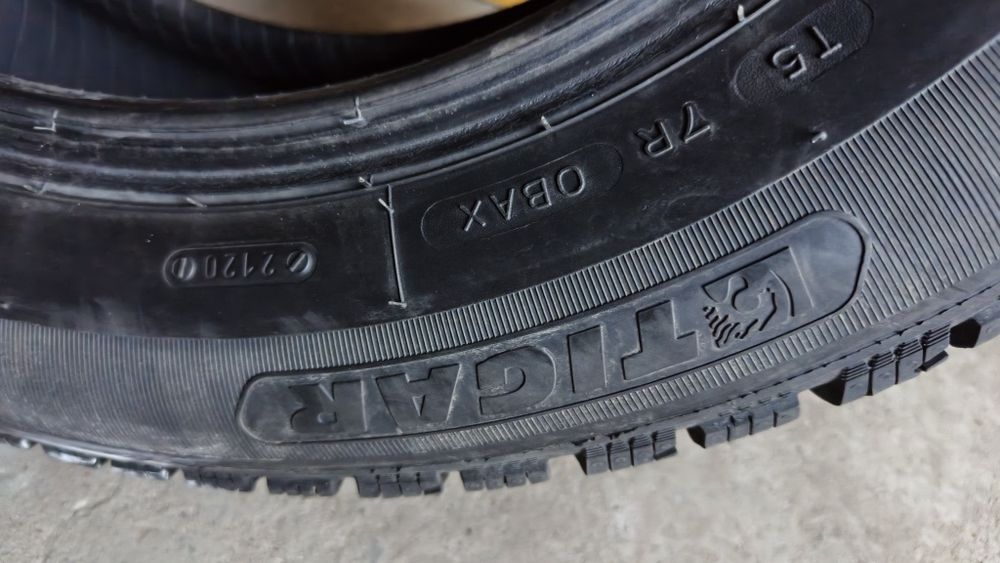 Продам зимние шины 205/60/16