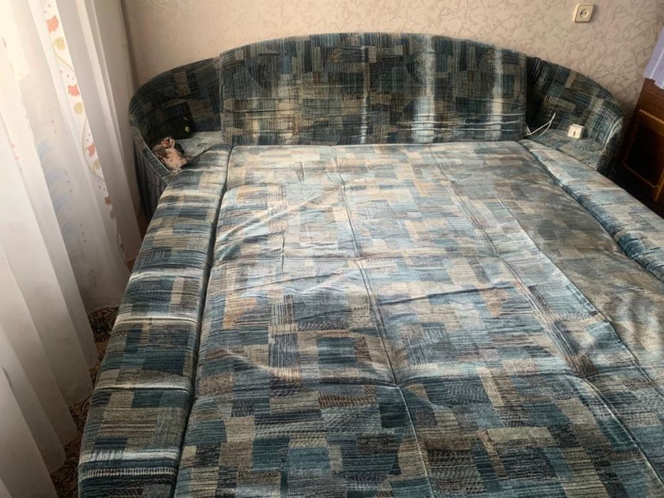 Кровать двуспальная