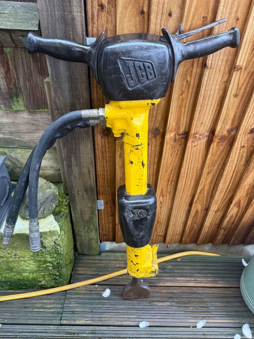JCB хидравлична станция
