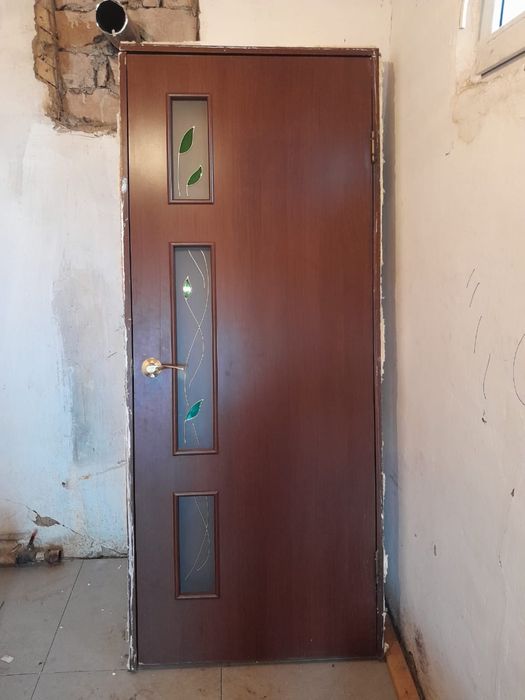 Продам двери 1 шт 7500 тг