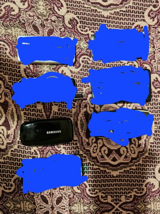 Продавам лот от стари телефони