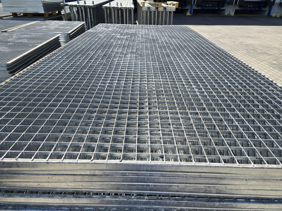 Grătare zincate grilaje rigole pardoseli industriale si trepte
