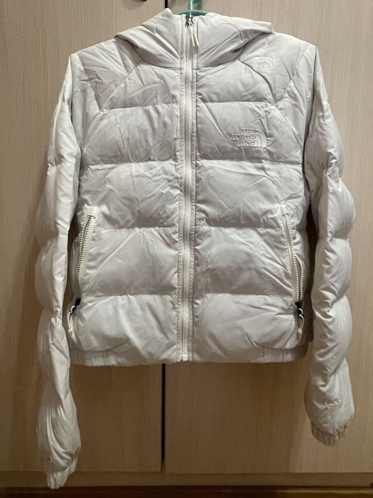 Куртка-пуховик с капюшеном