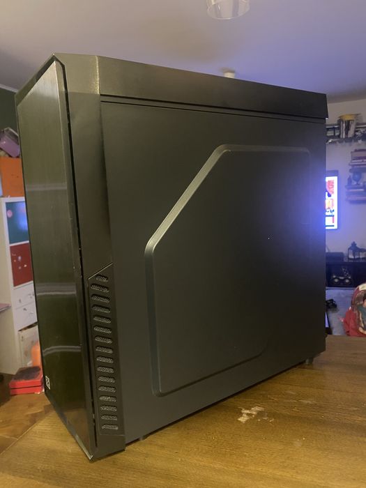 Carcas PC Zalman R1