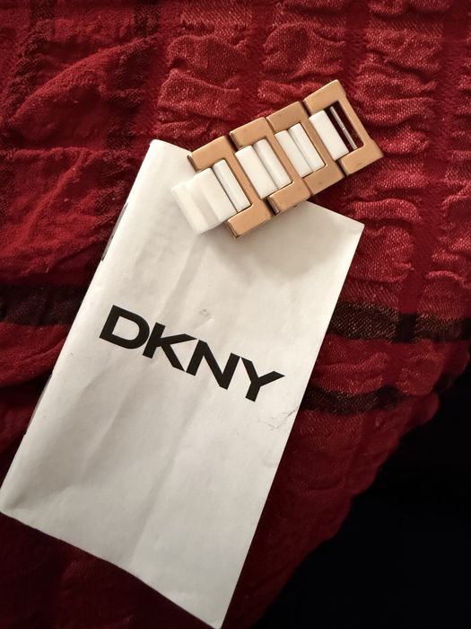 Ceas DKNY  ca nou