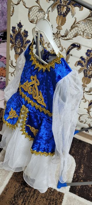 Платье  детское новое