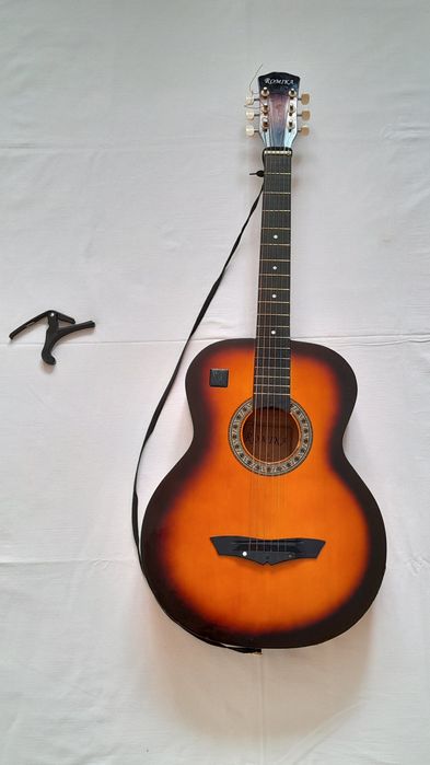 Гитара 6 струнная