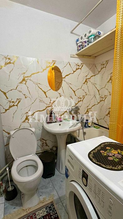 Продам 2 ком кв Алишер Империя