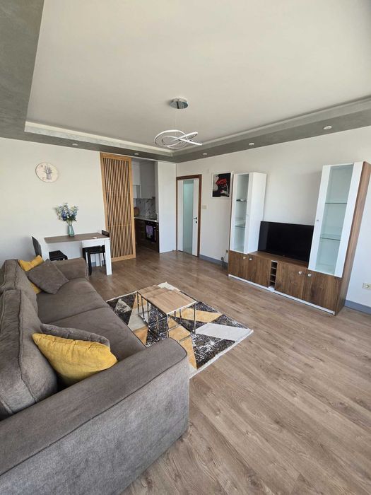 Двустаен апартамент - Дружба 2