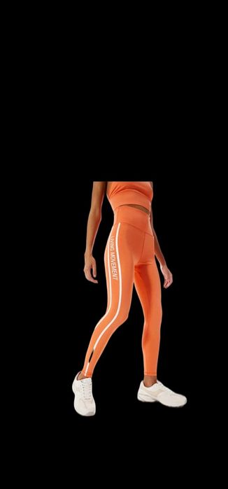 Спортен комплект Stradivarius