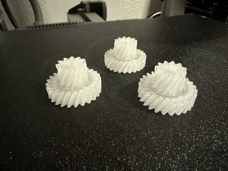 Pinion carlig remorcare BMW