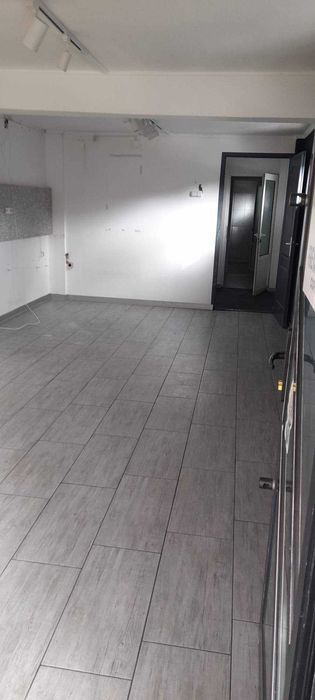 Spațiu comercial de vânzare – 42 mp, parter, acces stradal, zona Capsa – ideal pentru investiție sau afacere proprie