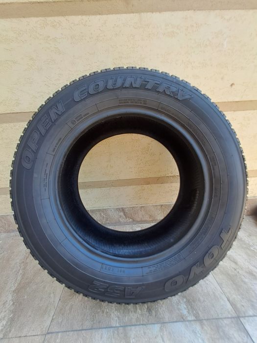 265/60/R18 toyo baloni