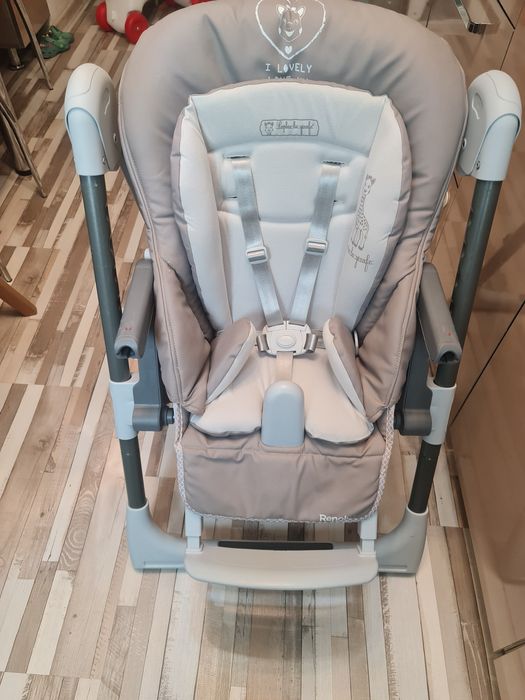 Scaun bebeluș pentru servit masa Renolux!