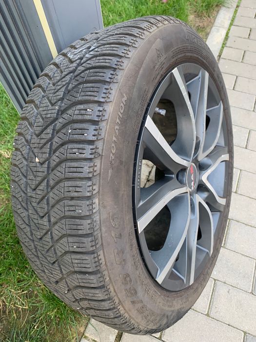 Roți Aliaj cu cauciuc Pirelli Run flat 195 55 16