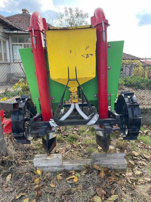 Сеялка с торовнасяне двуредова