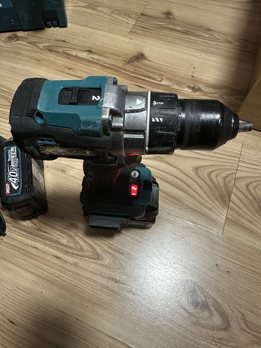 Makita DF001G 40V винтоверт