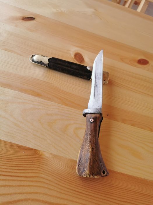 Много стар нож с кания