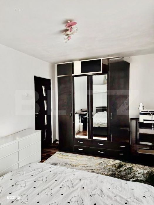 Apartament cu 2 camere 42 mp, semidecomandat, cu loc de parcare