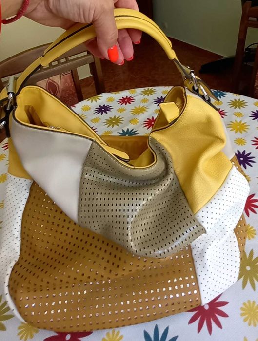 Многоцветна чанта