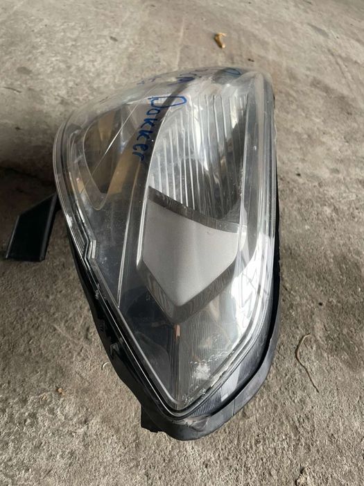Лвв фар за Dacia doker