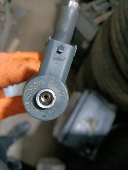 Injectoare : Opel Astra h g Corsa c combo, 1.7CDTi originale,garanție!