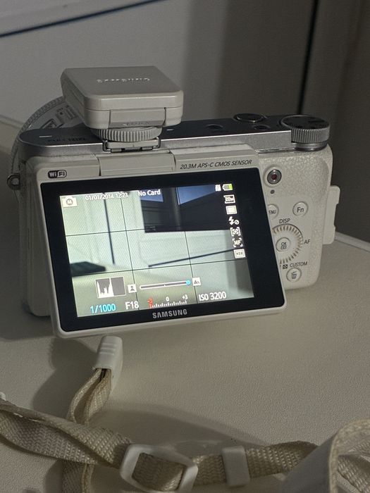 Фотоаппарат Samsung NX3000