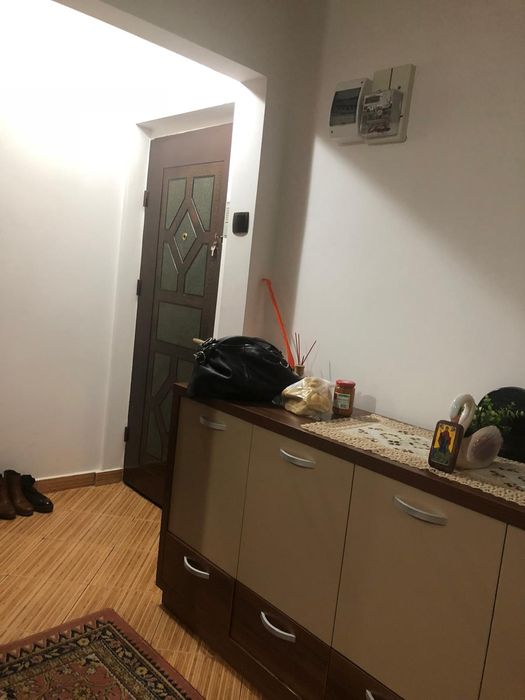 Pf vand apartamen 3 cam Cantemir