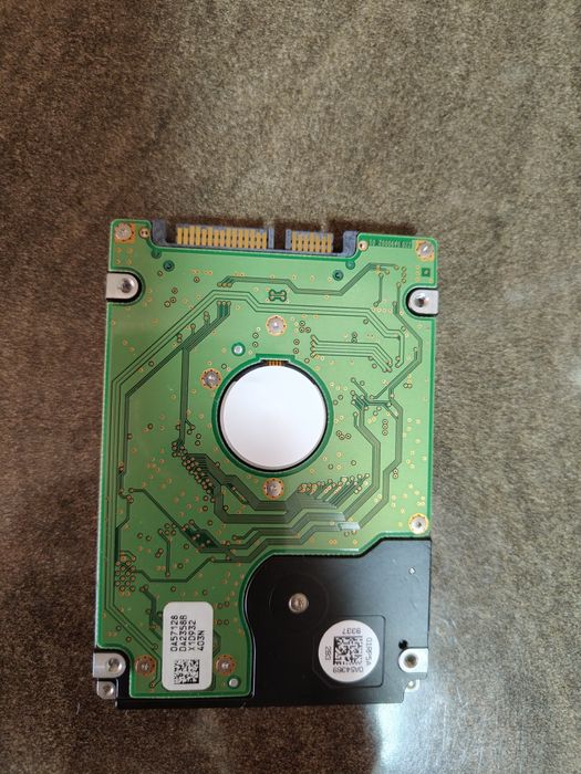 Hdd Hitachi 160 GB, health 100% și un Toshiba de 250 gb