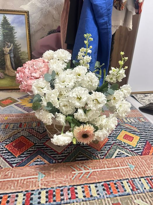 Цветы           .