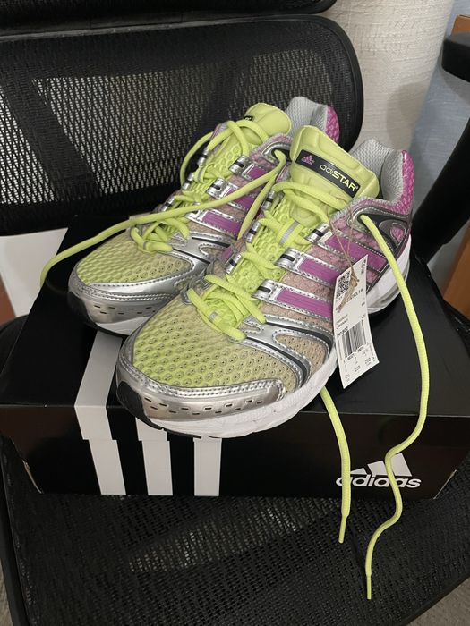 Продам кроссовки ADIDAS ORIGINAL
