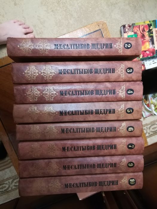 Продам книги, новые.